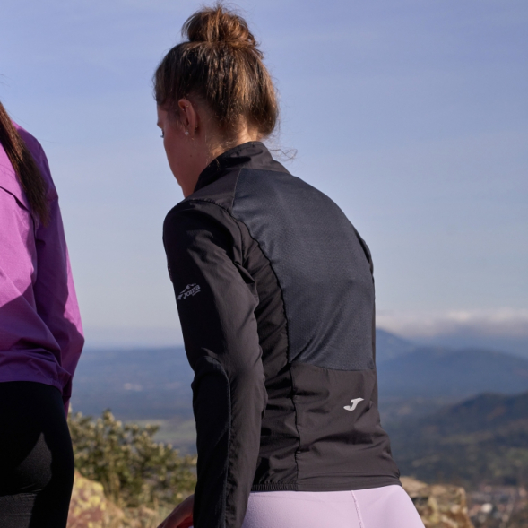 CORTAVIENTOS R-TRAIL NATURE NEGRO